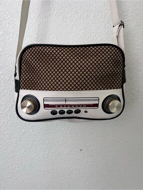 White Retro-Style Portable Speaker Crossbody Bag
